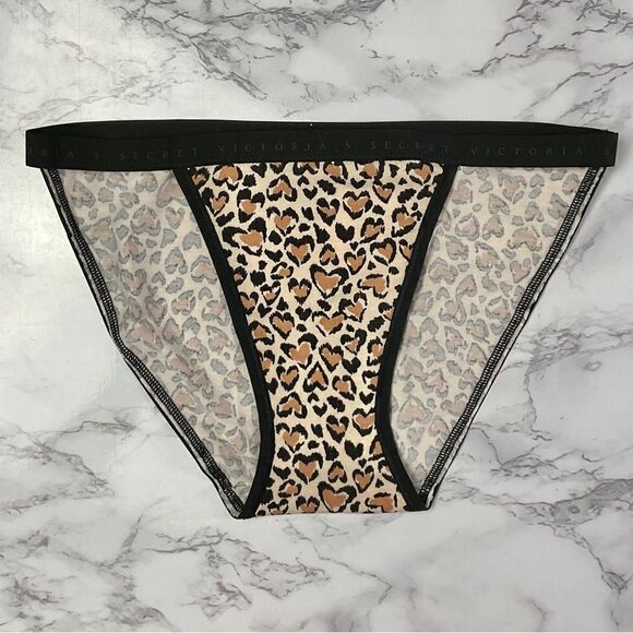 Victoria’s Secret Heart Leopard Stretch Cotton String Bikini Panty XS NWT - Picture 1 of 3